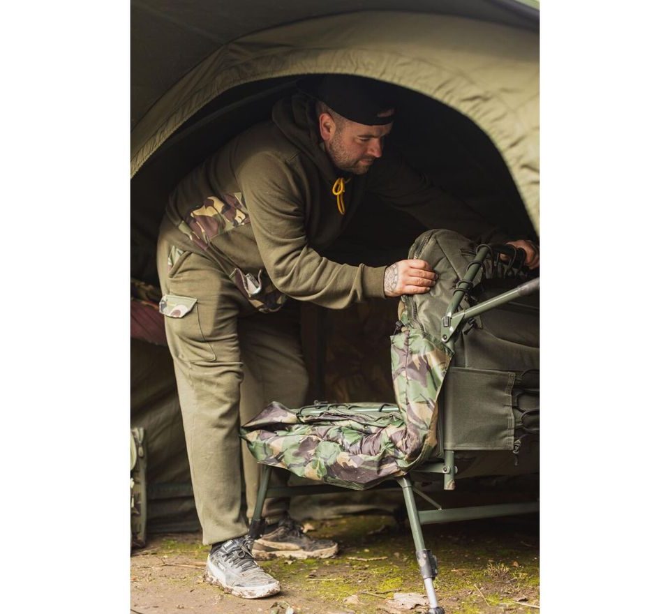 Wychwood Lehátko + spací vak Riot Tactical Compact 6 Leg Sleep System