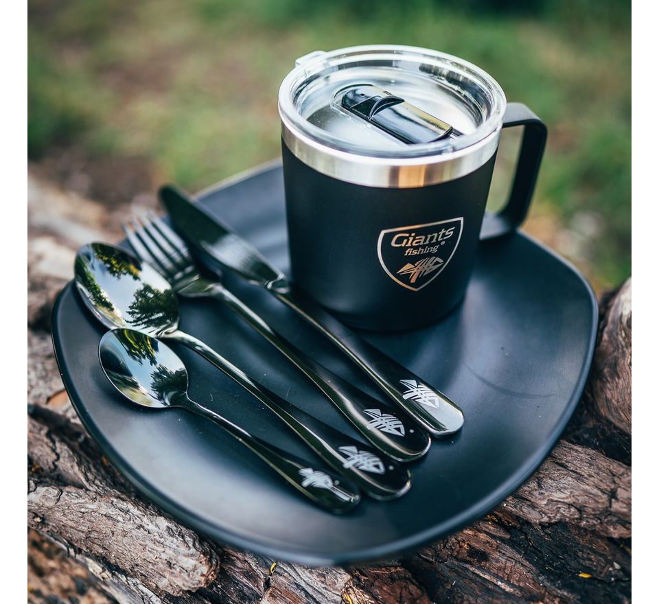 Giants fishing Akční set Pánev na vaření Eazi Pan Large + Sada nerezových příborů