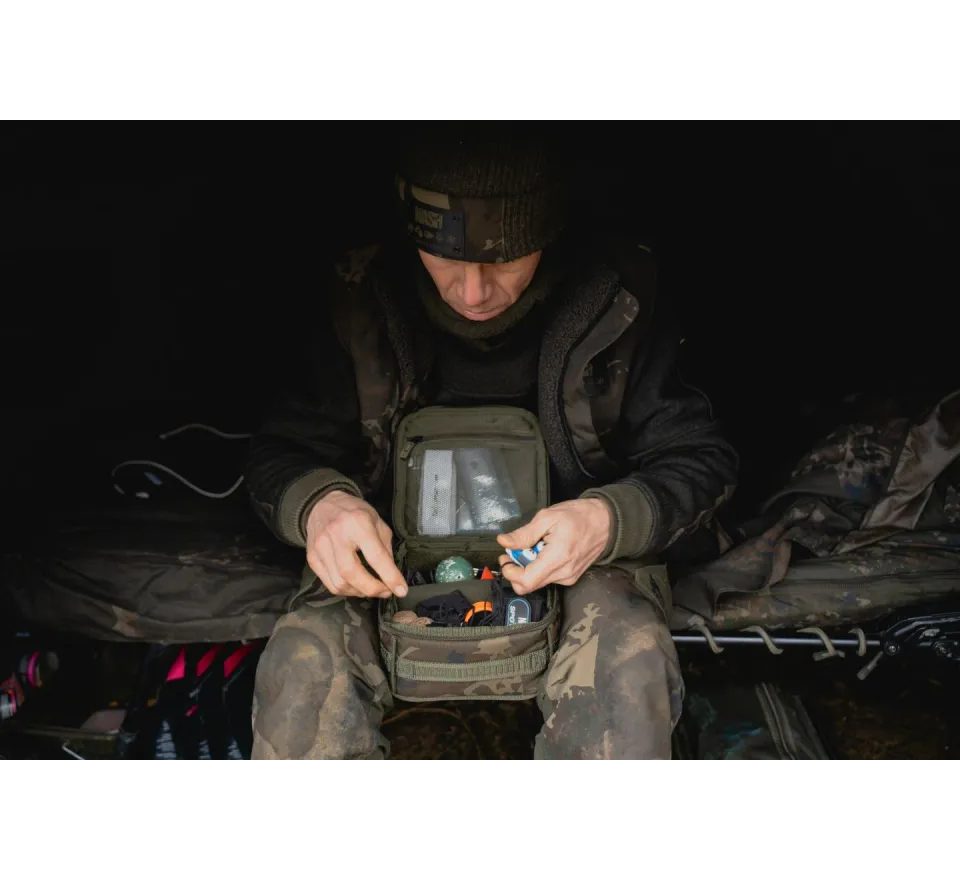 Nash Pouzdro Subterfuge Tackle Pouch Large