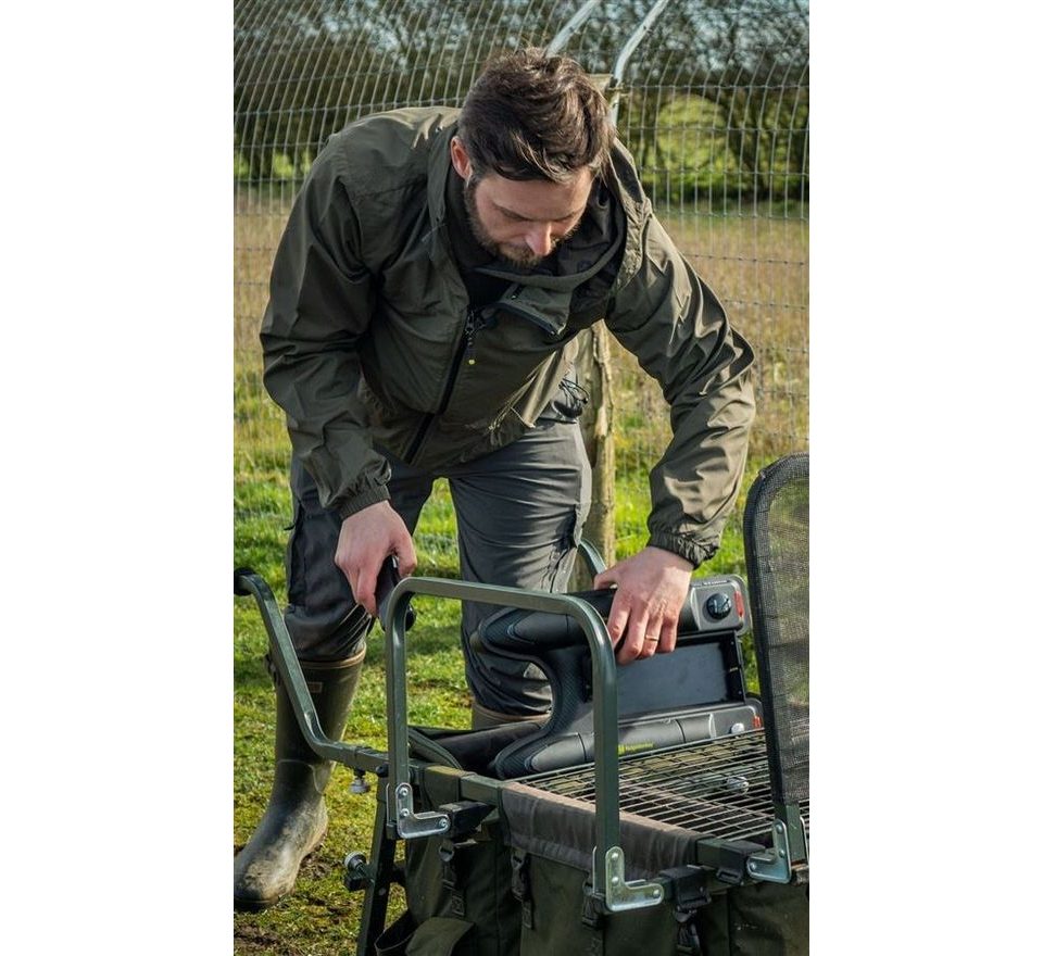 RidgeMonkey Zavážecí Loďka Hunter 750 Bait Boat Echo Edition