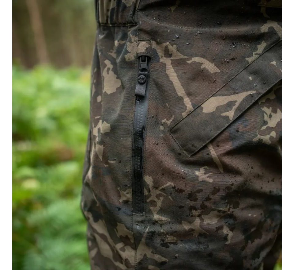 Nash Kalhoty ZT Helluva Waterproof Bib and Brace Camo