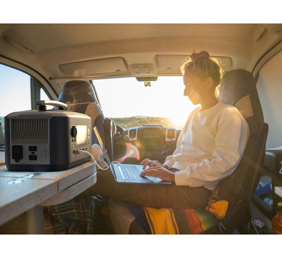 BigBlue Nabíjecí stanice Cellpowa 600