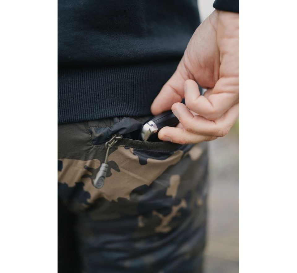 Korda Tepláky Insulated Jogger Dark Kamo