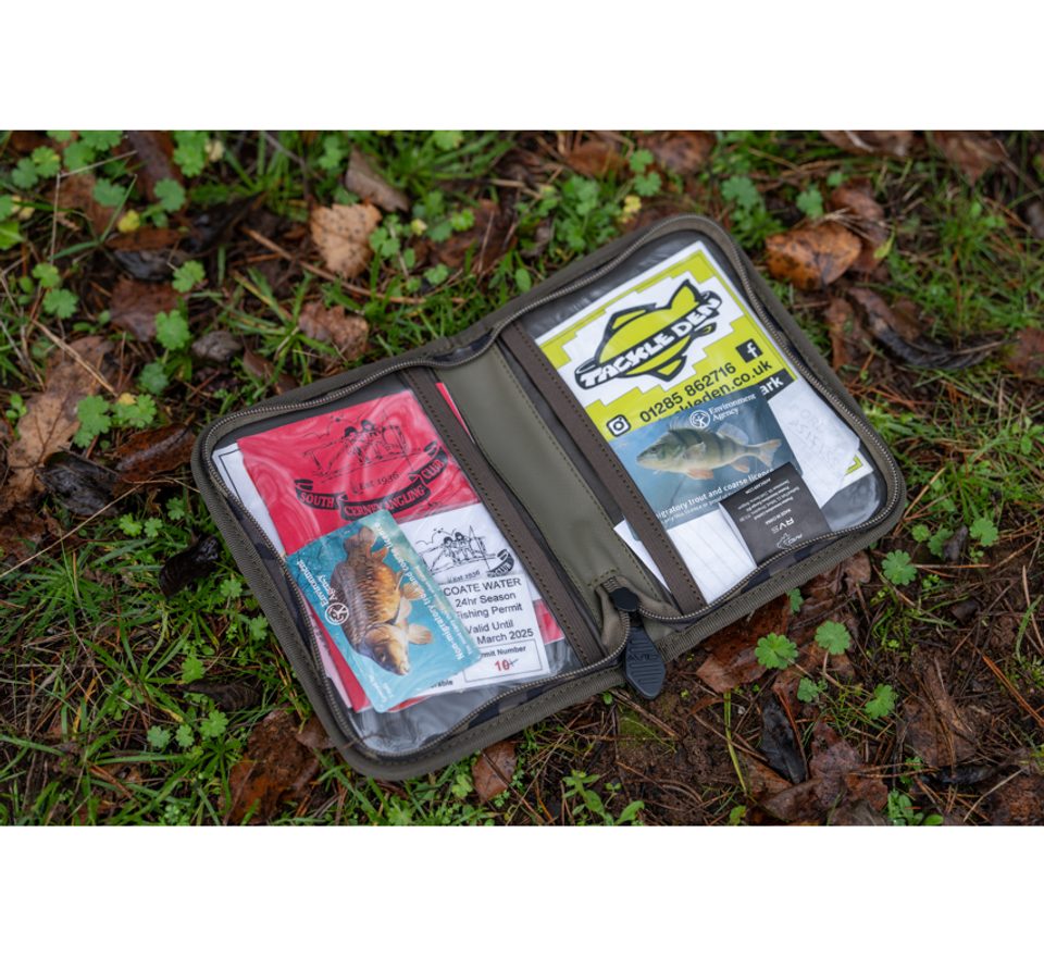 Avid Pouzdro na doklady RVS Licence Wallet