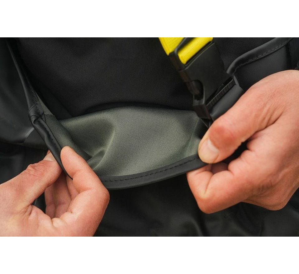 Black Cat Prsačky Booted Waders