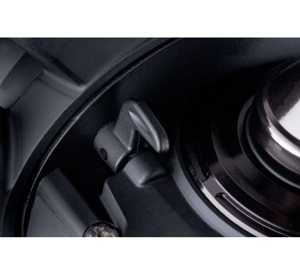 Mivardi Naviják Titanus LX