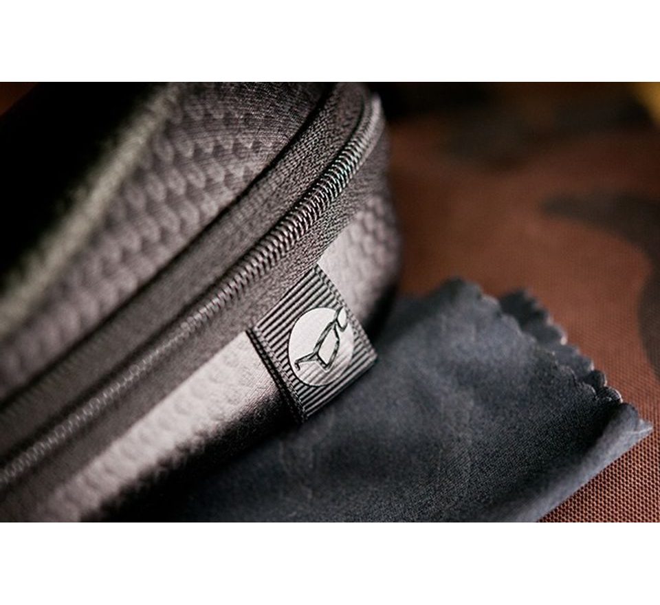 Korda Slnečné okuliare Aviators Sunglasses Black/Grey