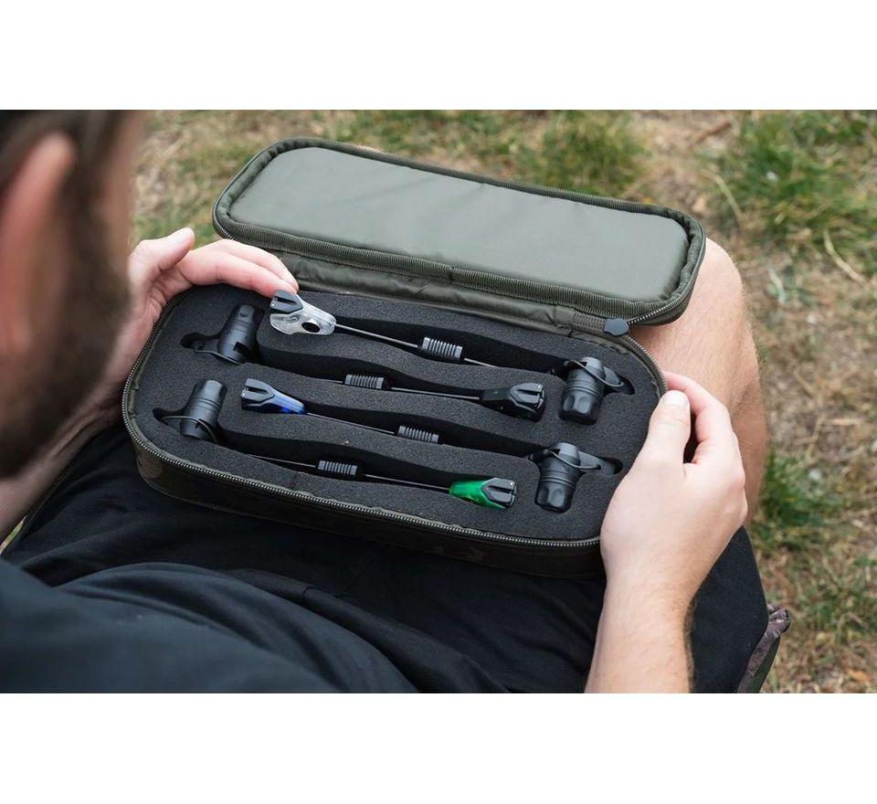 Nash Pouzdro na Swingery Subterfuge Siren Night Glo Swing Arm Storage Case