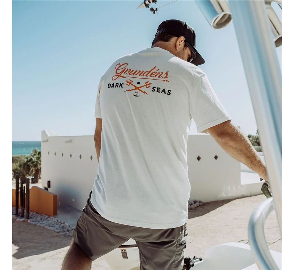 Grundéns Triko Dark Seas X Grundens Common Bond SS T-Shirt Oyster