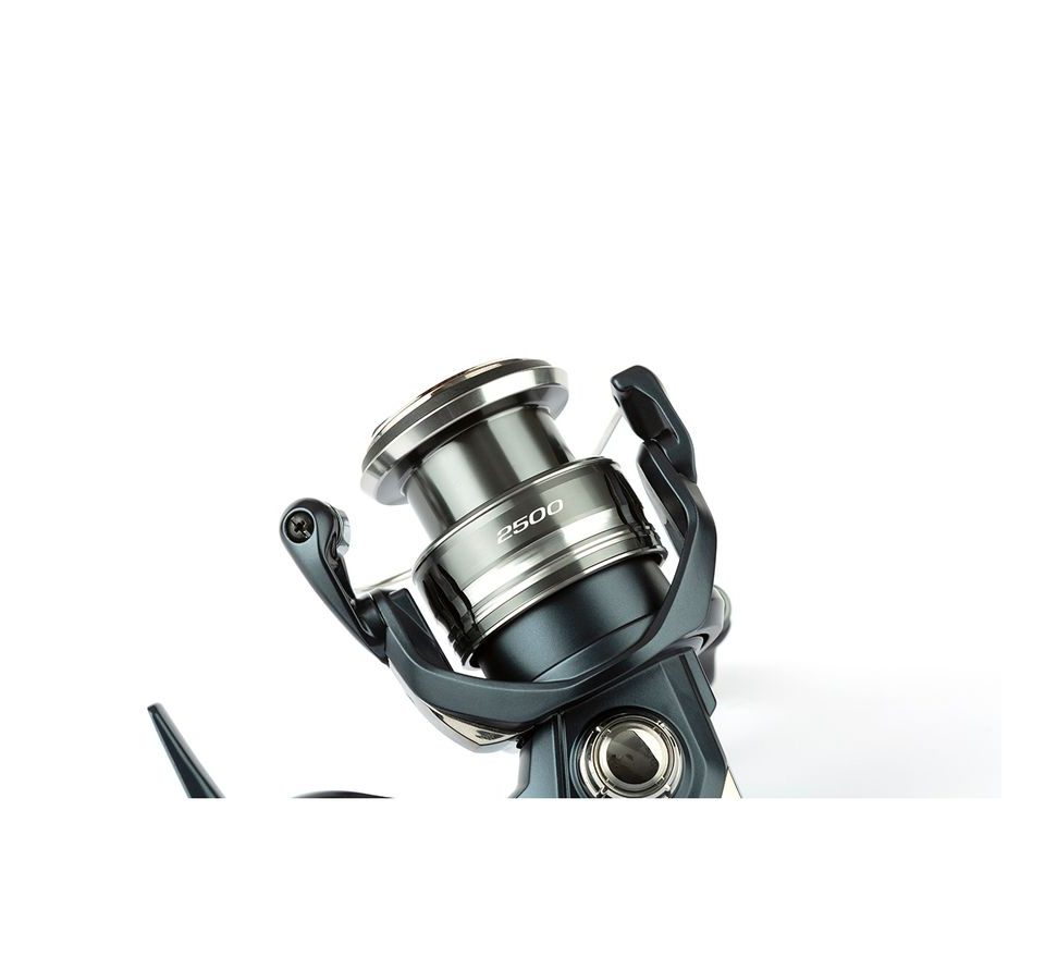 Shimano Naviják Miravel C2000S