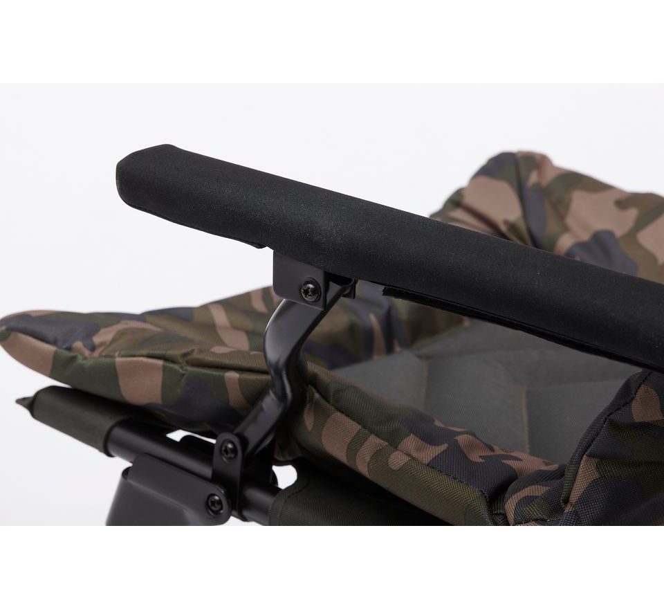 Prologic Křeslo Avenger Comfort Camo Chair W/Armrests & Covers