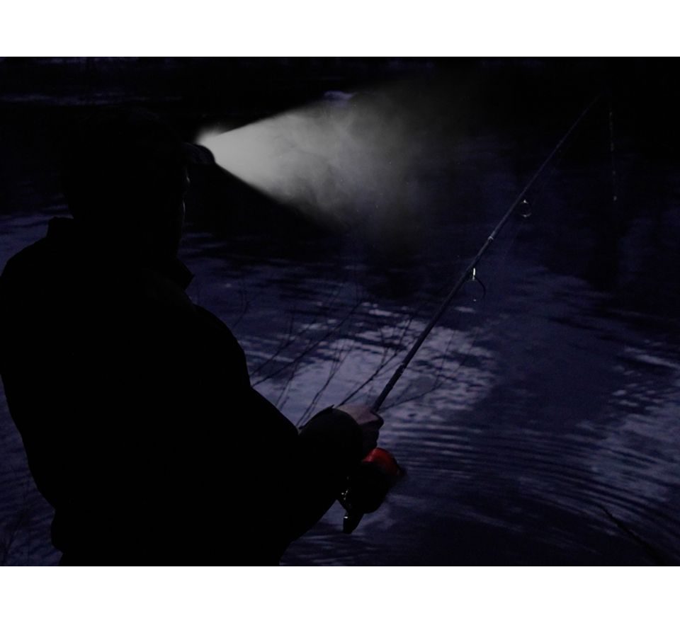 Delphin Zimná šiltovka LED OutLine Camo