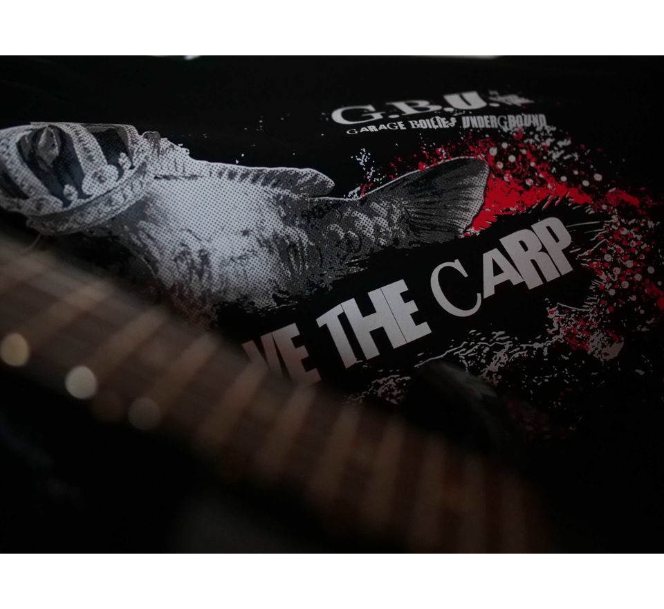 G.B.U. Tričko God Save The Carp černé