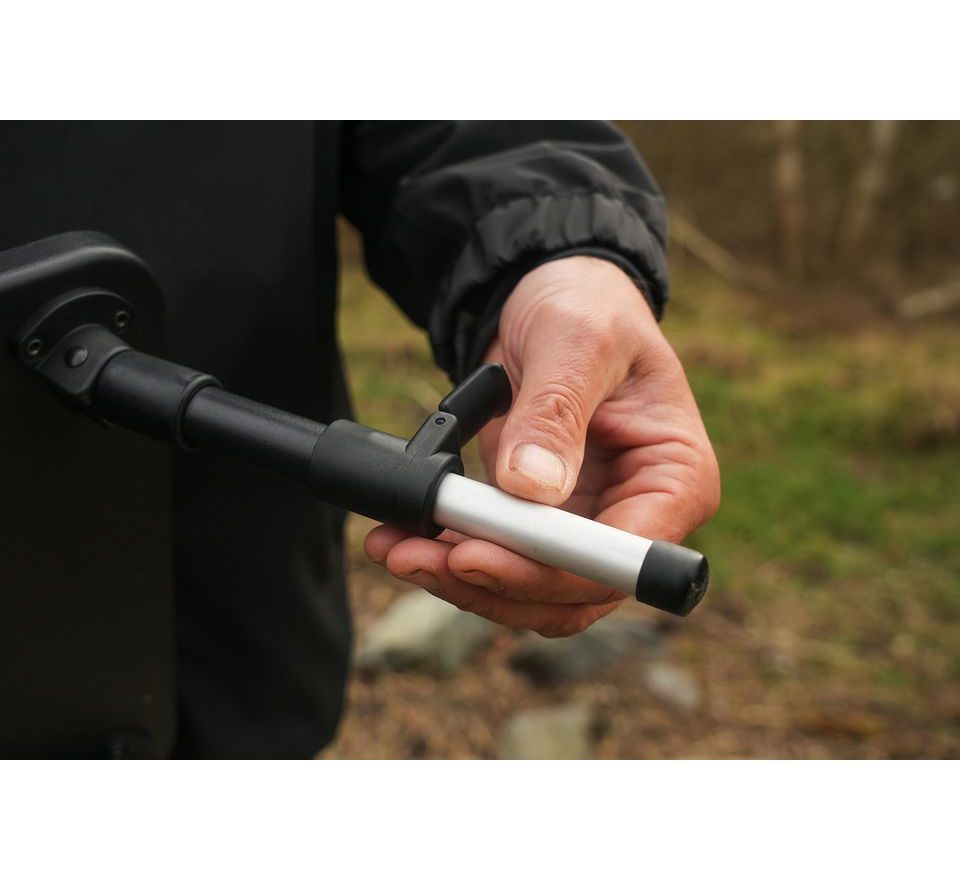 Black Cat Stolík Bivvy Table