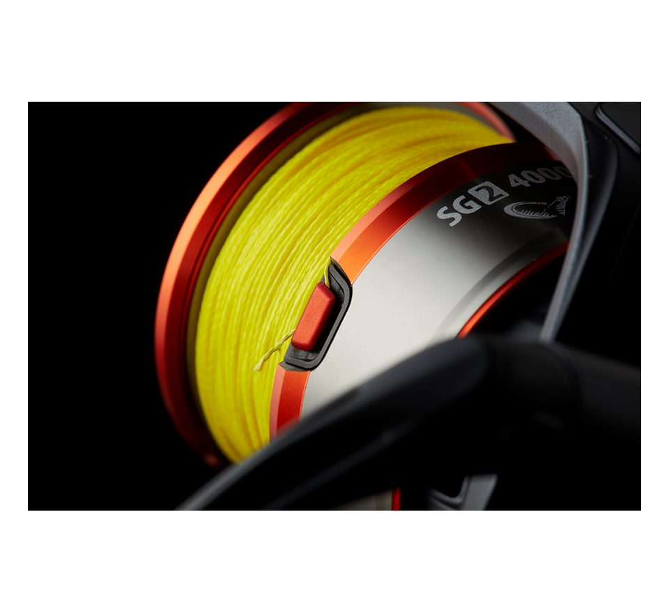 Savage Gear Naviják SG2 2500 FD 5+1 BB 0.15mm Braid Yellow