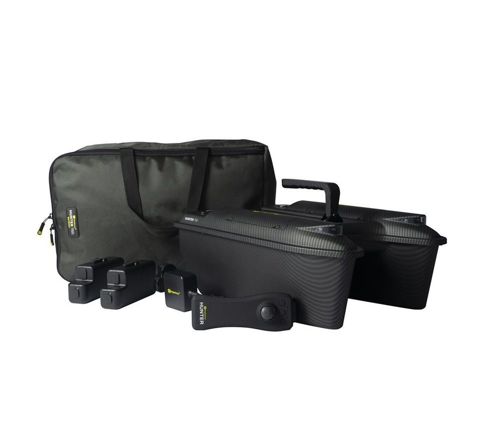 RidgeMonkey Zavážecí Loďka Hunter 750 Bait Boat Hi-Viz