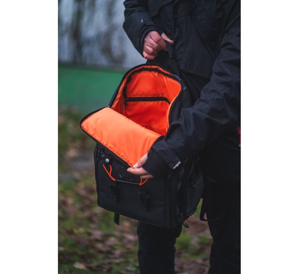 Giants Fishing Vláčecí batoh Spinning Rucksack Deluxe