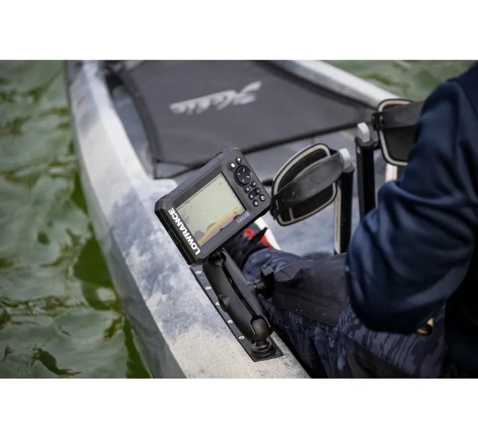 Lowrance Echolot Eagle 5 se sondou SplitShot + baterie + nabíječka ZDARMA