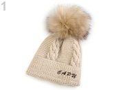 Dětská zimní čepice s odnímatelnou bambulí Capu