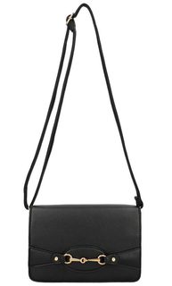 Černá dámská střední crossbody kabelka