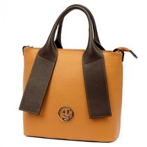 Kožená moderní camel hnědá dámská kabelka do ruky