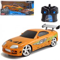 RC AutoToyota Supra 1:24 Rychle a zběsile na vysílačku 2,4GHz na baterie