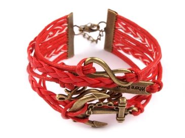 Kožené náramky na léto