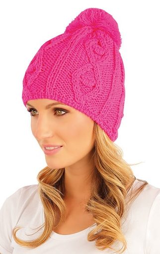 Pěkné čepice na zimu od levných po luxusní