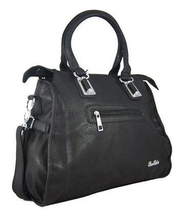 Neotřelá klasika v podobě černé kabelky