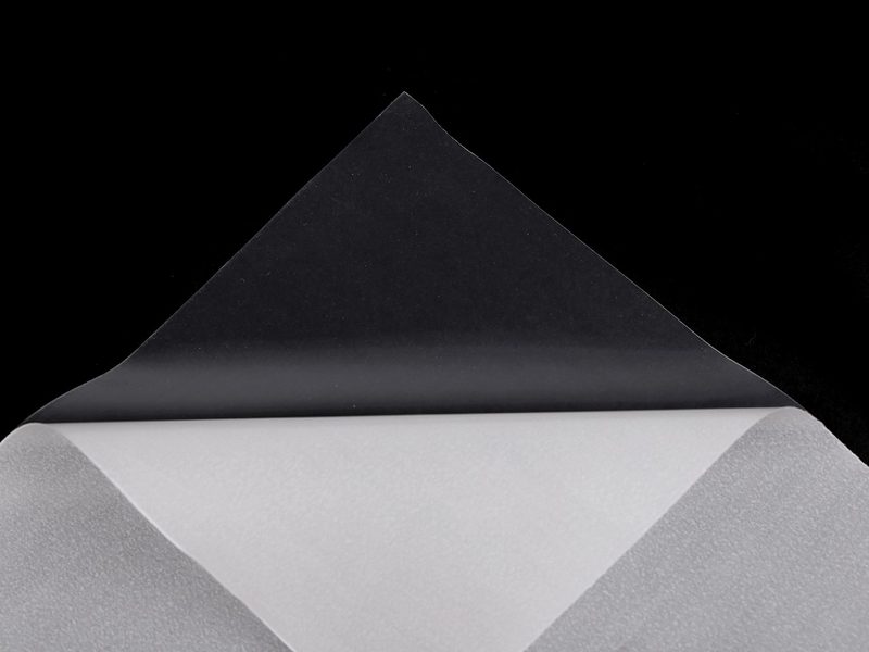 Termofolie oboustranně zažehlovací šíře 33 cm METRÁŽ