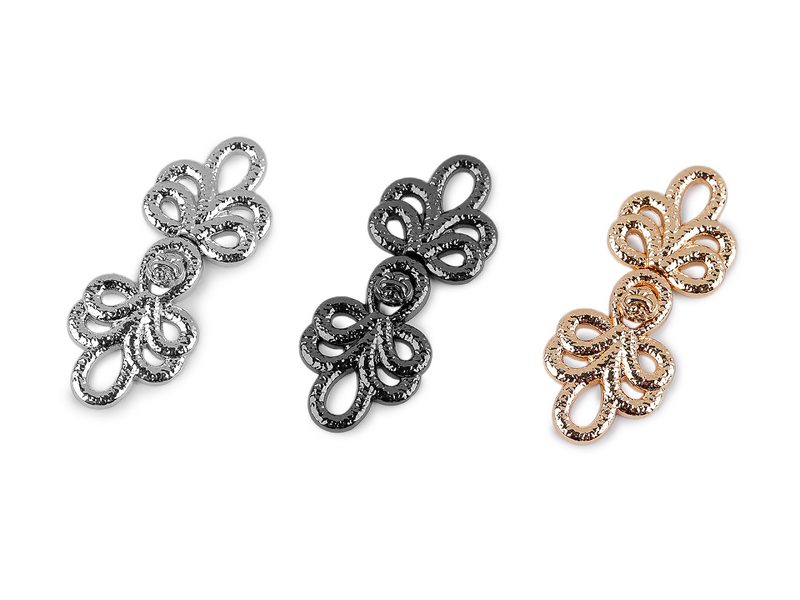 Ozdobné filigránové zapínání