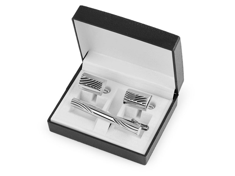 Manžetové knoflíky a kravatová spona v dárkové krabičce