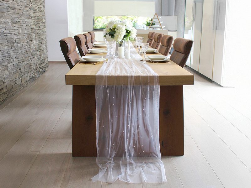 Tylový běhoun s perlami pro svatby a oslavy 0,8x3 m