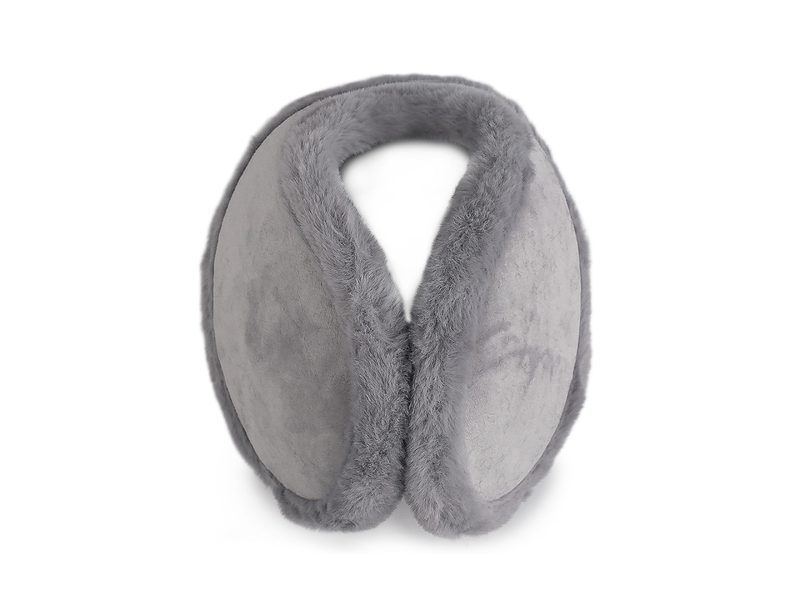 Kožešinové klapky na uši