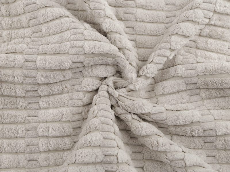 Dekorační látka s 3D plyšovou strukturou METRÁŽ