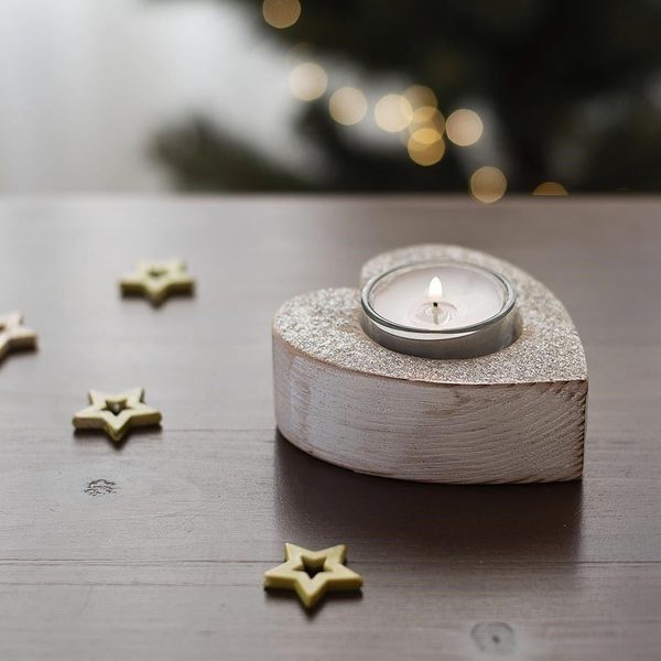 Dřevěný svícen - srdce D3252 - 10 x 9 x 4 cm