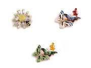 Brož květ s včelou, motýlci