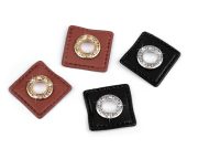 Průchodka s broušenými kamínky s koženkovým čtverečkem k našití, průvlek 8 mm 4 ks