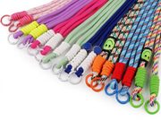 Univerzální šňůra / klíčenka s karabinami