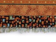 Bavlněná látka se zlatým potiskem