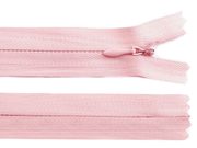 Zip skrytý nedělitelný 3 mm délka 20 cm na sukně / šaty / polštáře — 136 pudrová