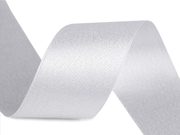 Atlasová stuha oboustranná s lurexovým leskem šíře 40 mm METRÁŽ — 1 bílá
