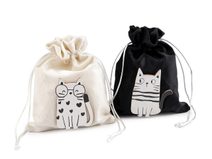 Dárkový pytlík s dřevěnou kočkou 14,5x19,5 cm sametový