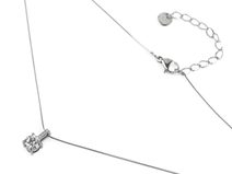 Náhrdelník z nerezové oceli s broušeným kamínkem