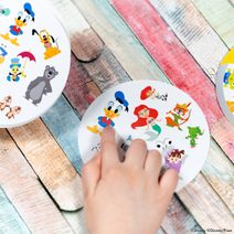 ASMODEE Hra postřehová Dobble Česko plechová krabička