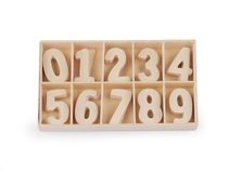 Dřevěná čísla v krabici