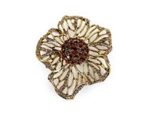 Brož s broušenýmim kamínky květ