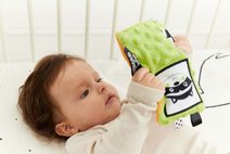 Volant modrý plast 20cm na baterie se zvukem v sáčku český design