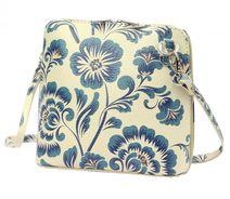 Kožená malá dámská crossbody kabelka s motivem květin