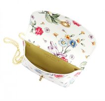 Kožená malá dámská crossbody kabelka na řetízku černá